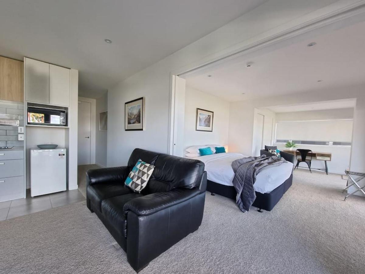 Fabulous Castor Bay 1 Bedroom With Views And Skytv Auckland Eksteriør bilde