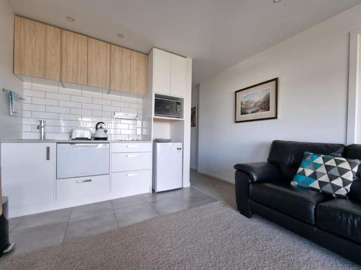 Fabulous Castor Bay 1 Bedroom With Views And Skytv Auckland Eksteriør bilde