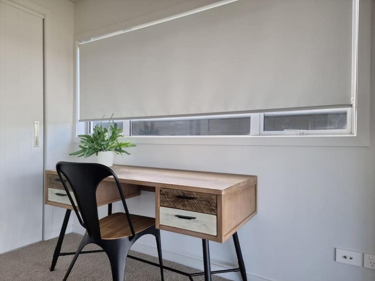Fabulous Castor Bay 1 Bedroom With Views And Skytv Auckland Eksteriør bilde